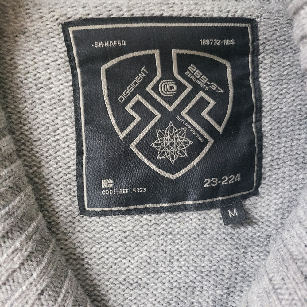 Sweater - Picture 5 of 5